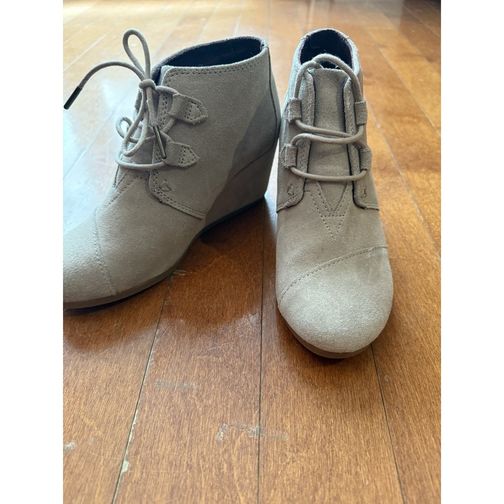 TOMS Tan Suede Wedge Heel Bootie Women's Size W7.5